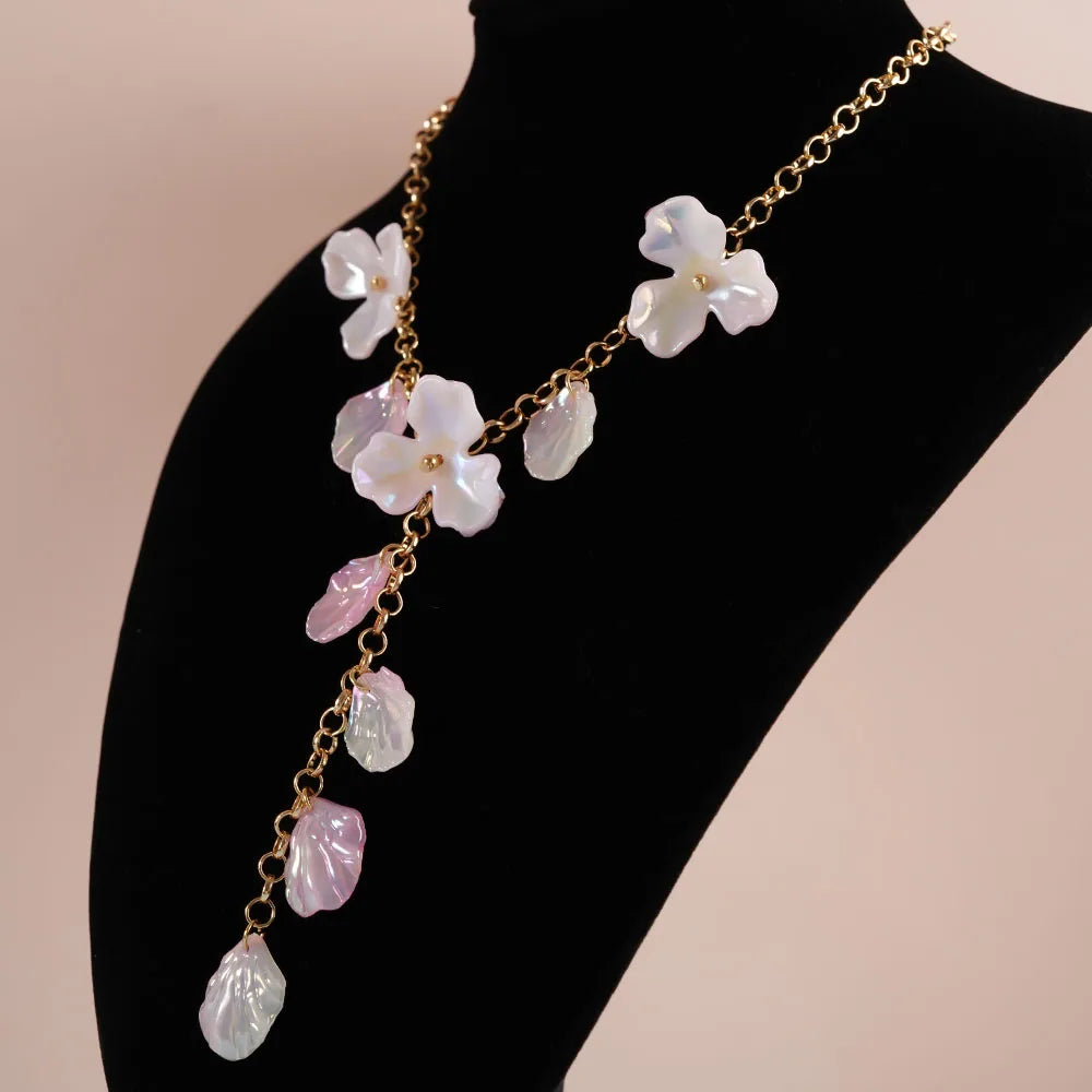Collier Queen Flower