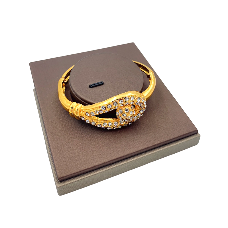 Parure bijoux Queen Lathiga