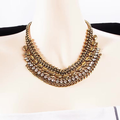 Collier Ras de cou Queen Aimel