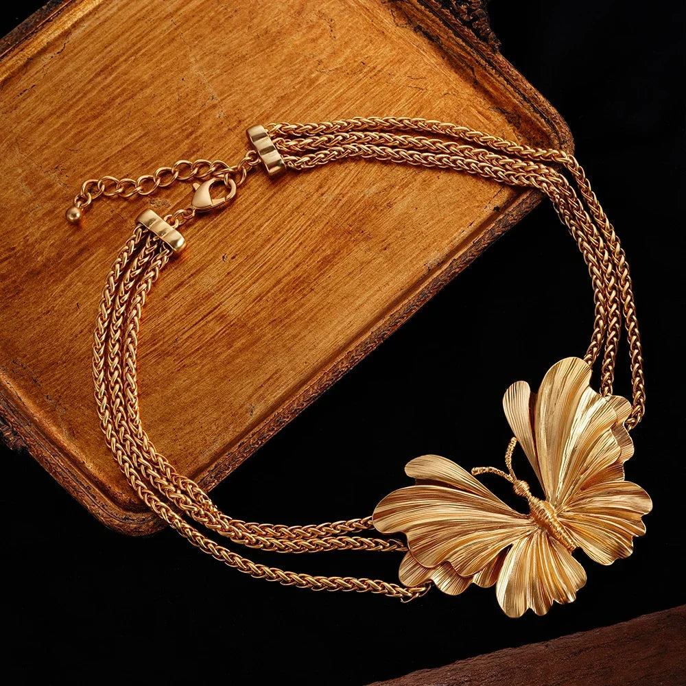 Collier Ras de cou Queen Lucinda