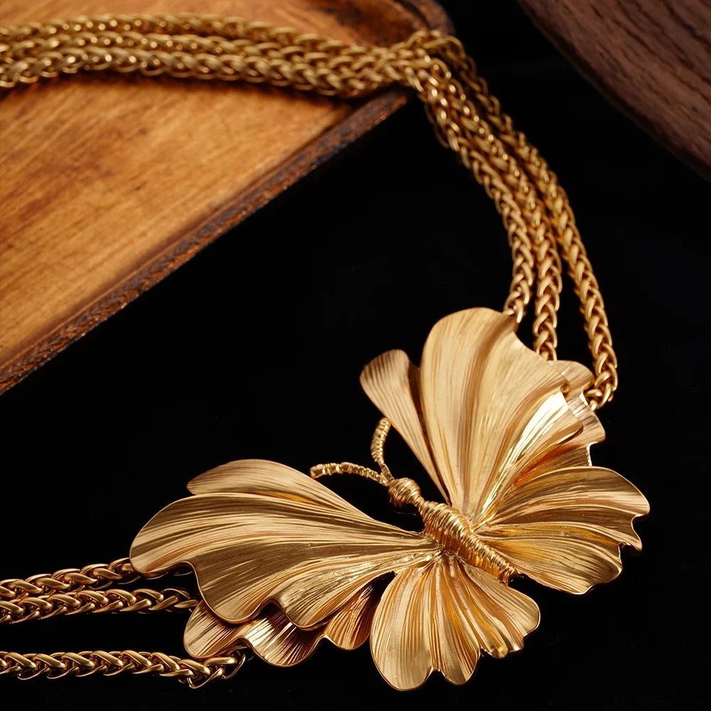 Collier Ras de cou Queen Lucinda