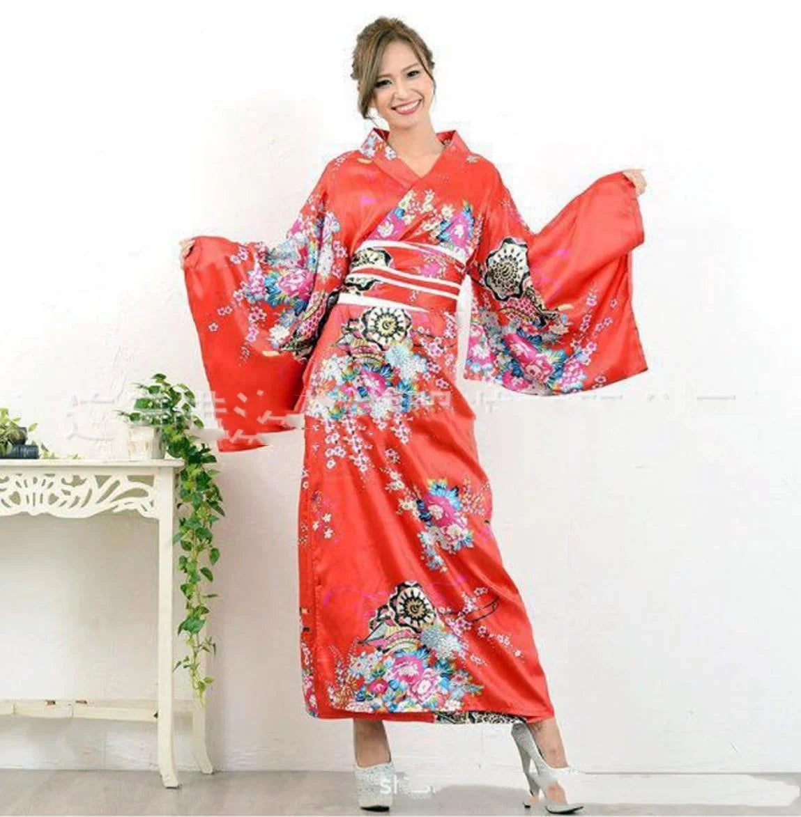 Kimono geisha Queen Michiko