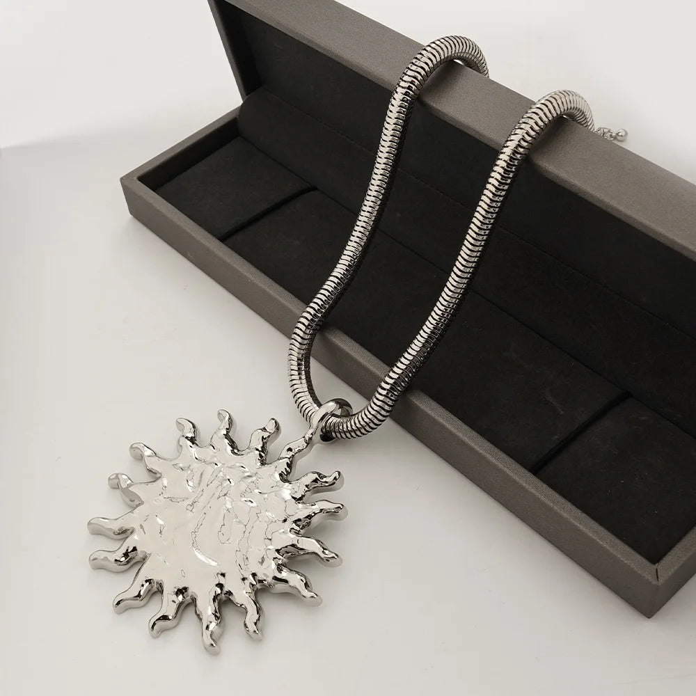 Collier Queen Silas (2 Couleurs)